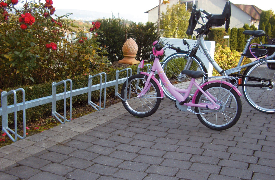 Bicycle rack – serial parking
